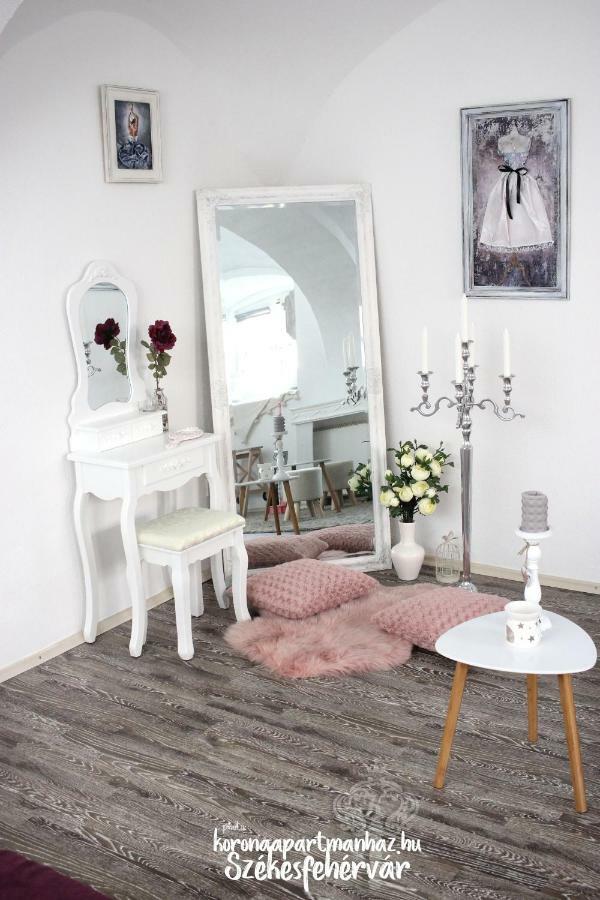 Korona Apartman Szekesfehervar Exterior photo