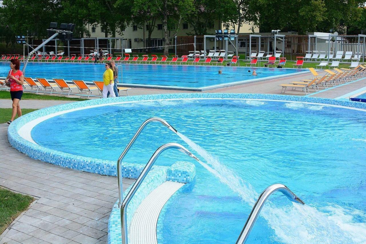 Korona Apartman Szekesfehervar Exterior photo